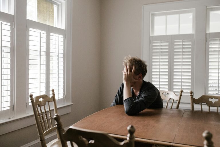 How to stop anxious thoughts in 30 seconds?